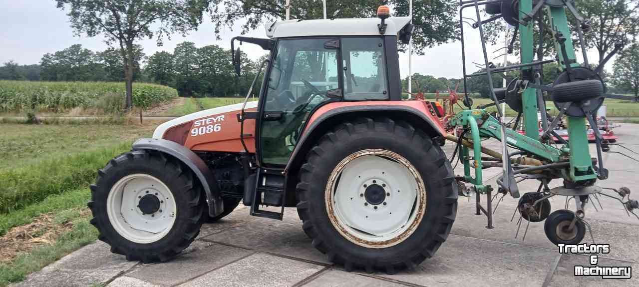 Tractor / Trekker Steyr M9086A