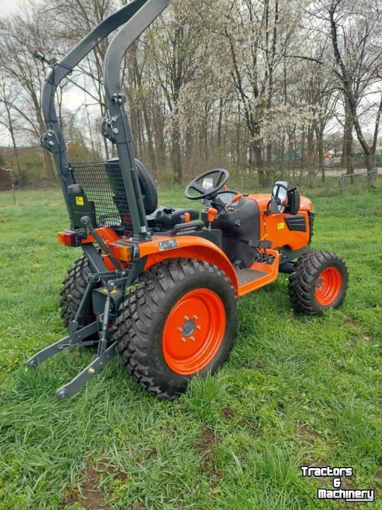 Smalspoor tractor Kubota B1241