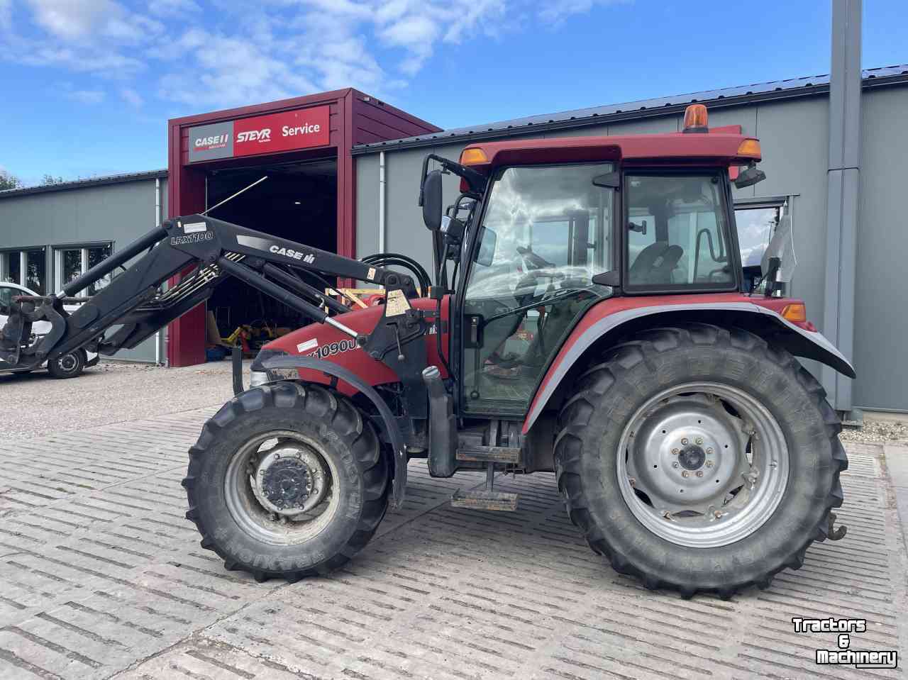 Tractor / Trekker Case-IH JX1090U met voorlader