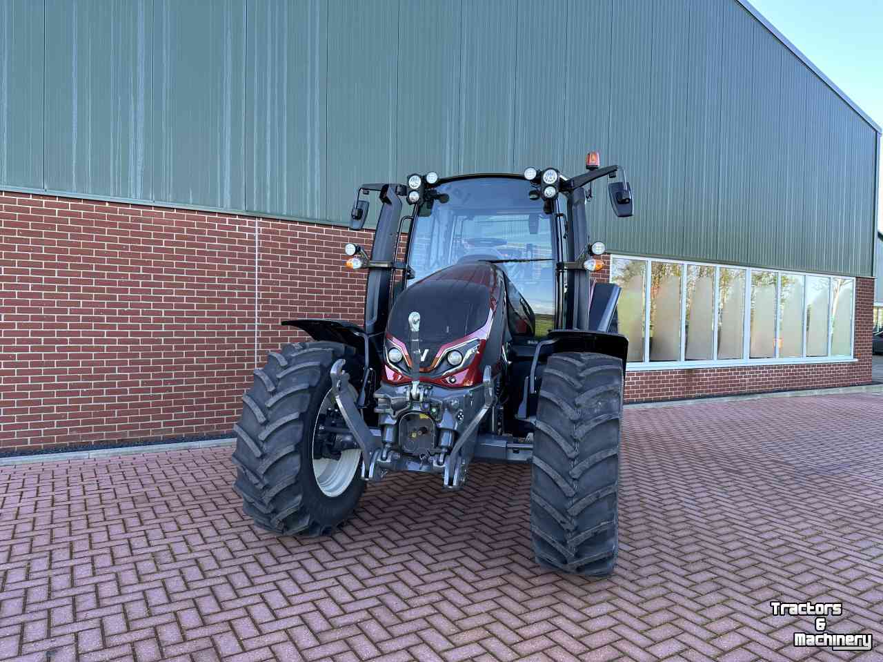 Traktoren Valtra G115A