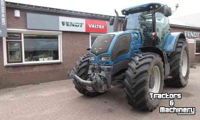 Traktoren Valtra S352 Vario Tractor