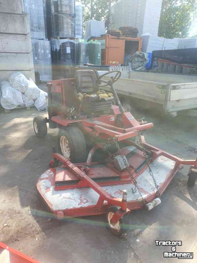 Zitmaaier Toro Groundmaster 322-D