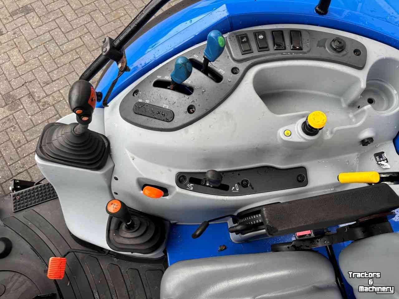 Tractor / Trekker New Holland T 5.95