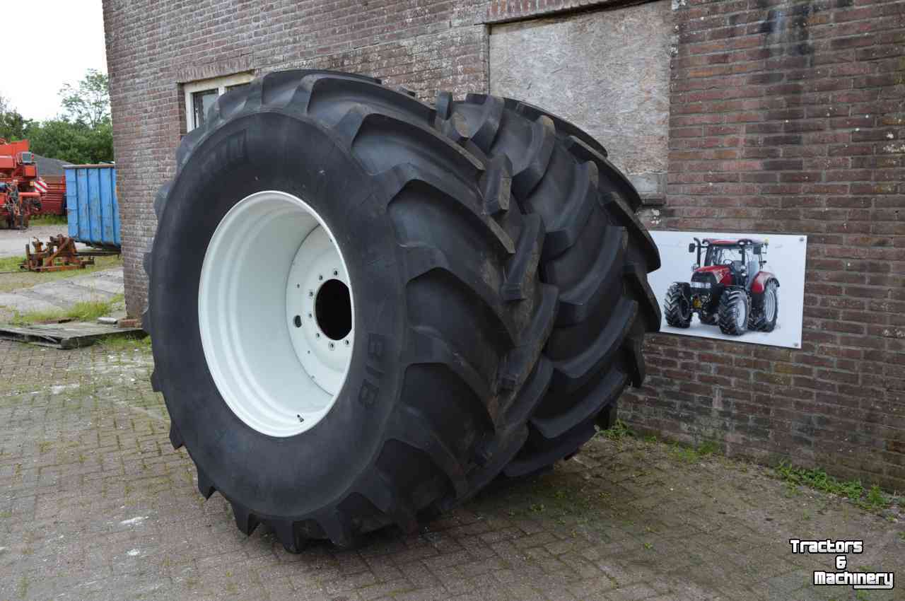 Wielen, Banden, Velgen & Afstandsringen Michelin 800/70r38 demontage