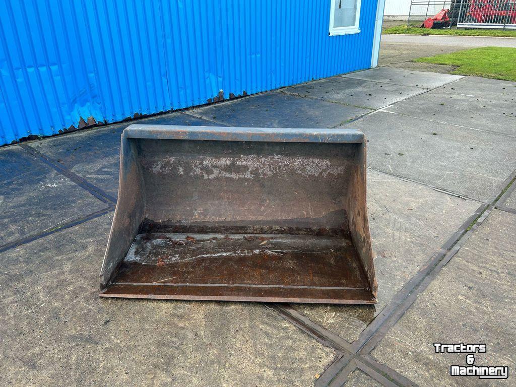 Laadbak / Grondbak  Grondbak met compacttoolcarrier JCB