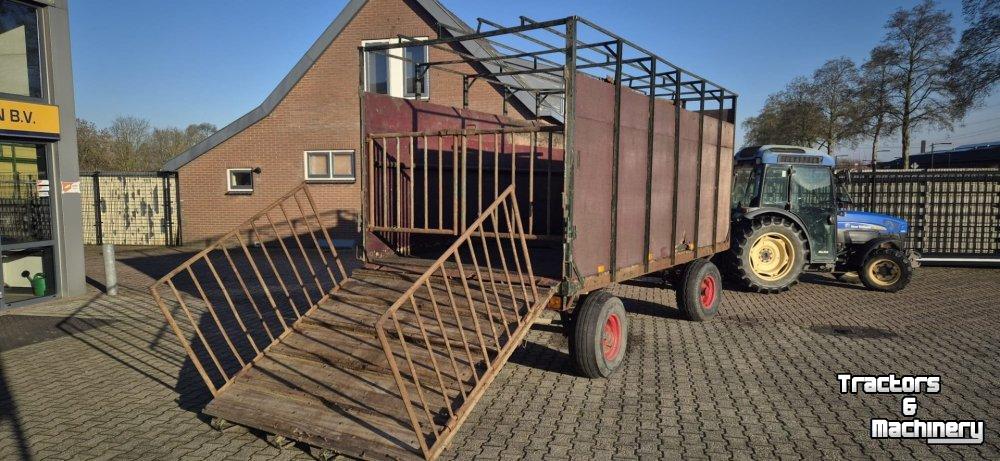 Dieplader / Aanhanger  VIERWIELIGE VEEKAR