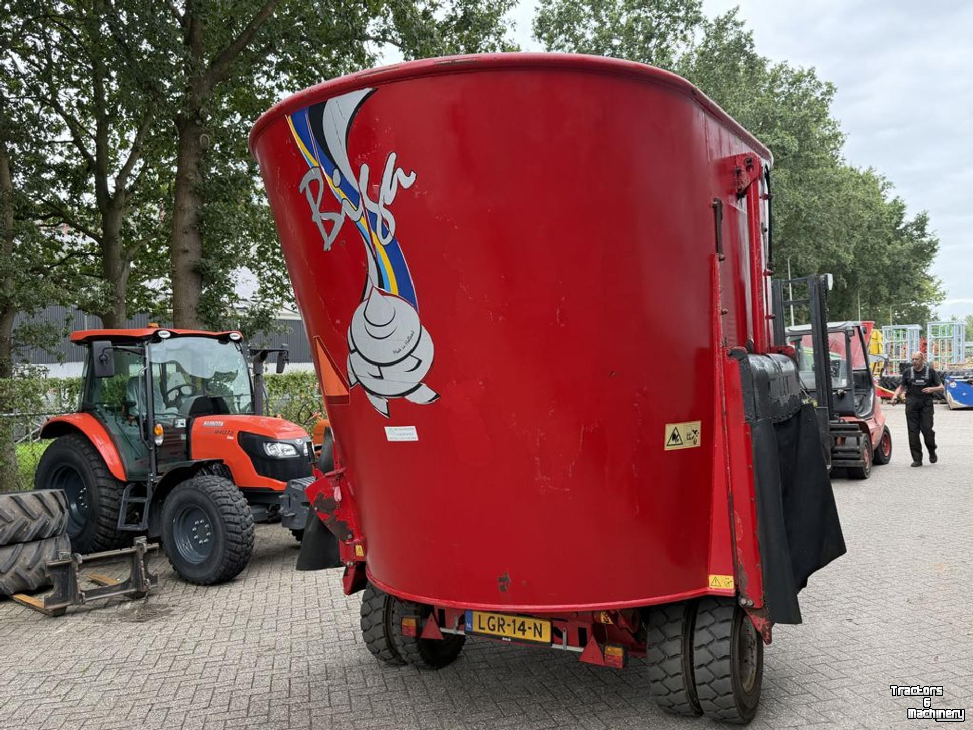 Voermengwagen Peecon VME130