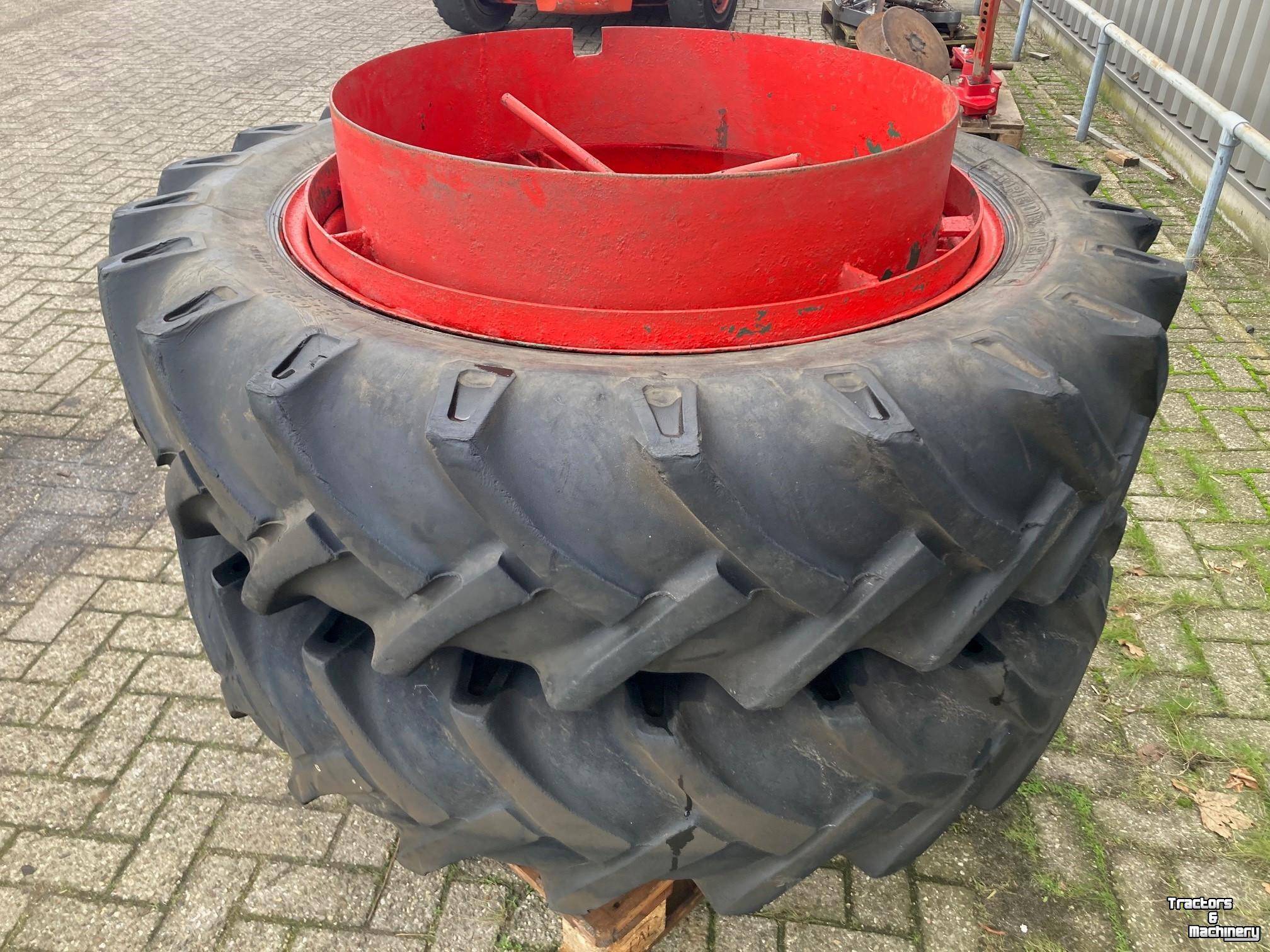 Wielen, Banden, Velgen & Afstandsringen Vredestein Vredestein 13.6R34 Dubbellucht