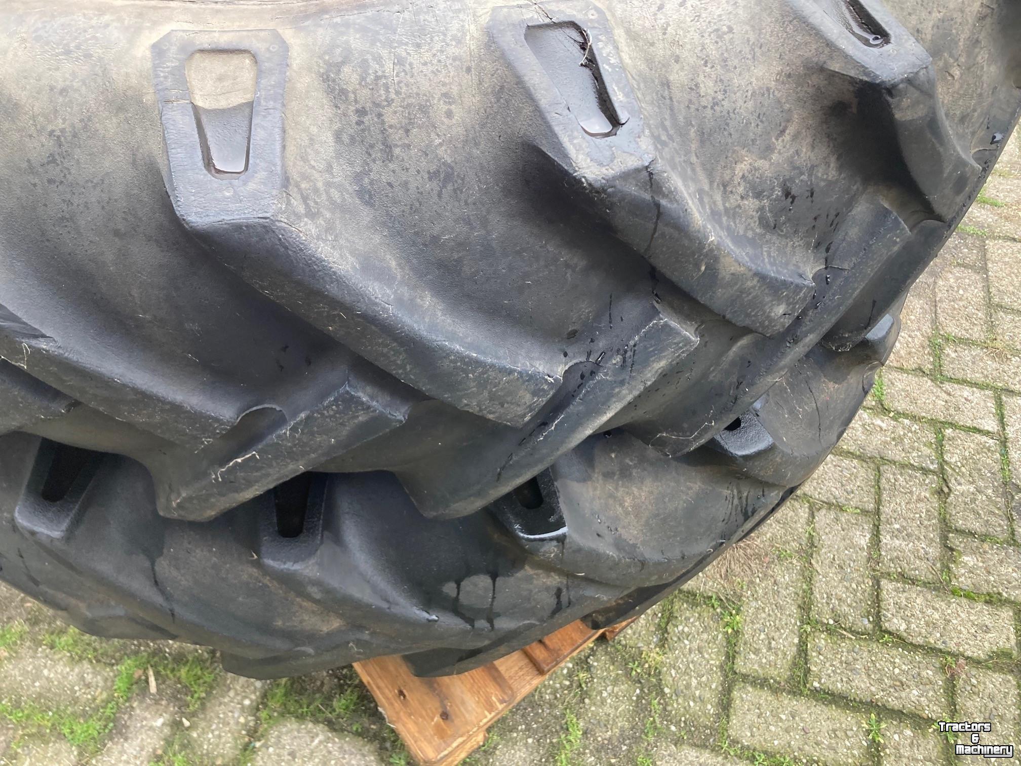 Wielen, Banden, Velgen & Afstandsringen Vredestein Vredestein 13.6R34 Dubbellucht