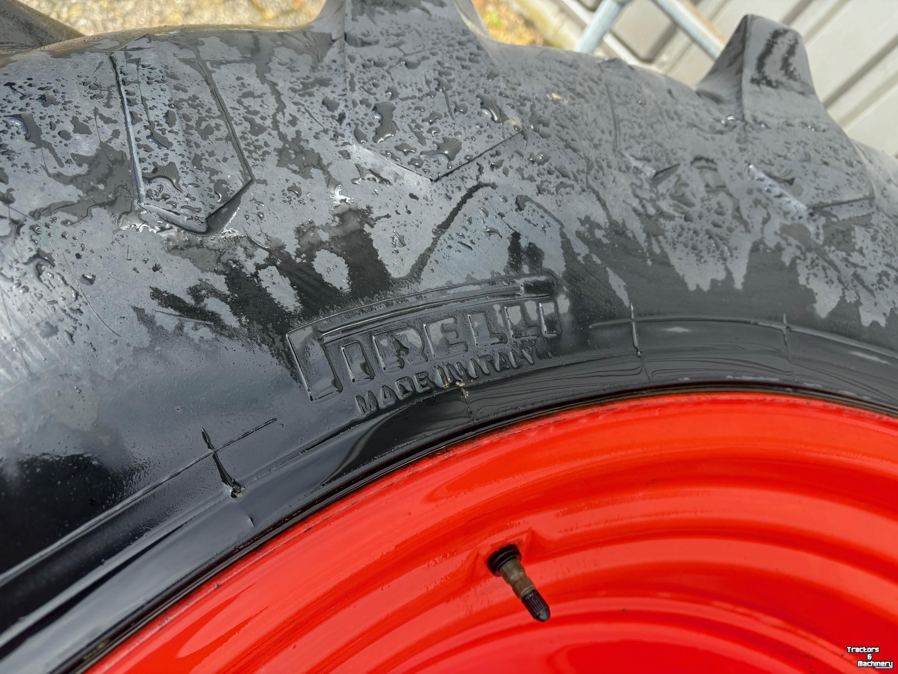 Wielen, Banden, Velgen & Afstandsringen Pirelli 18.4R38 ploegbanden