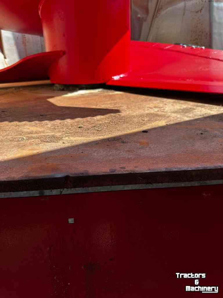 Voermengwagen Vertikaal Peecon 36-230s