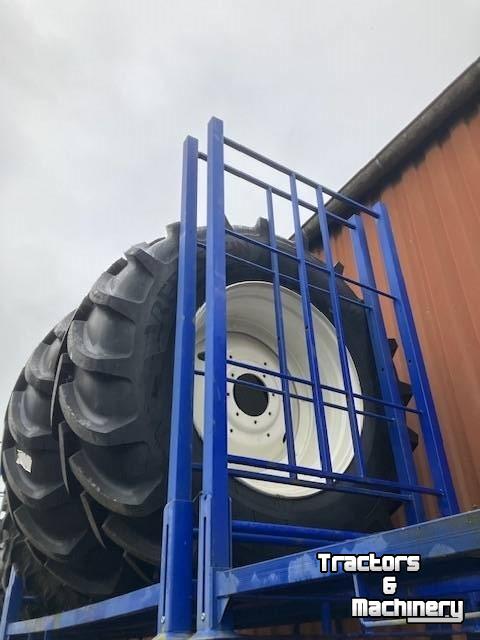 Wielen, Banden, Velgen & Afstandsringen Vredestein Traxion 650/65R38 en 540/65R28