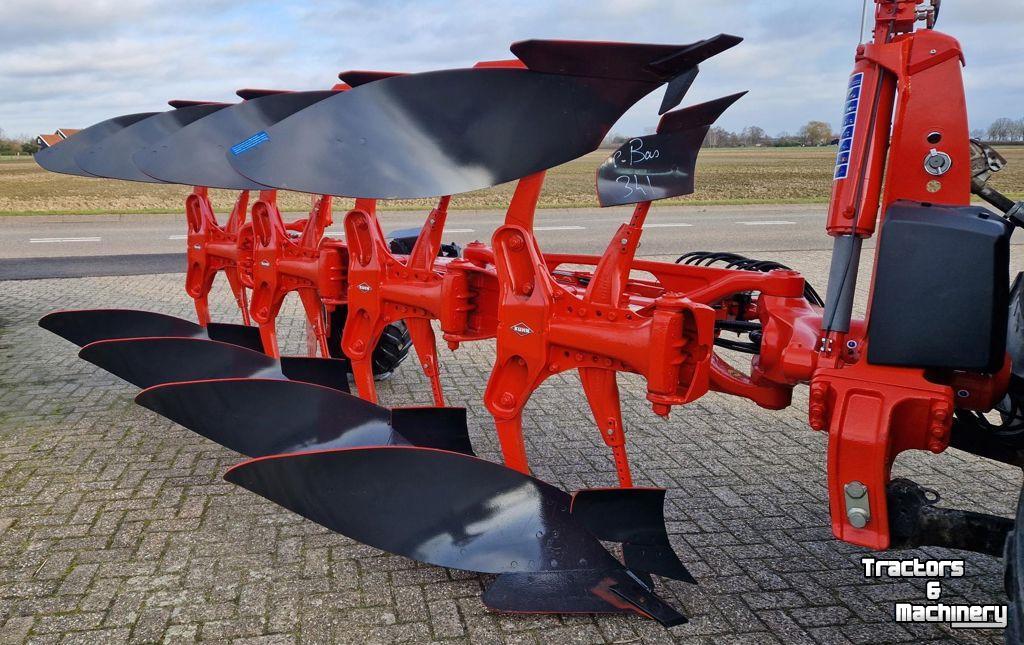 Ploegen Kuhn 4 SCHAAR PLOEG 153