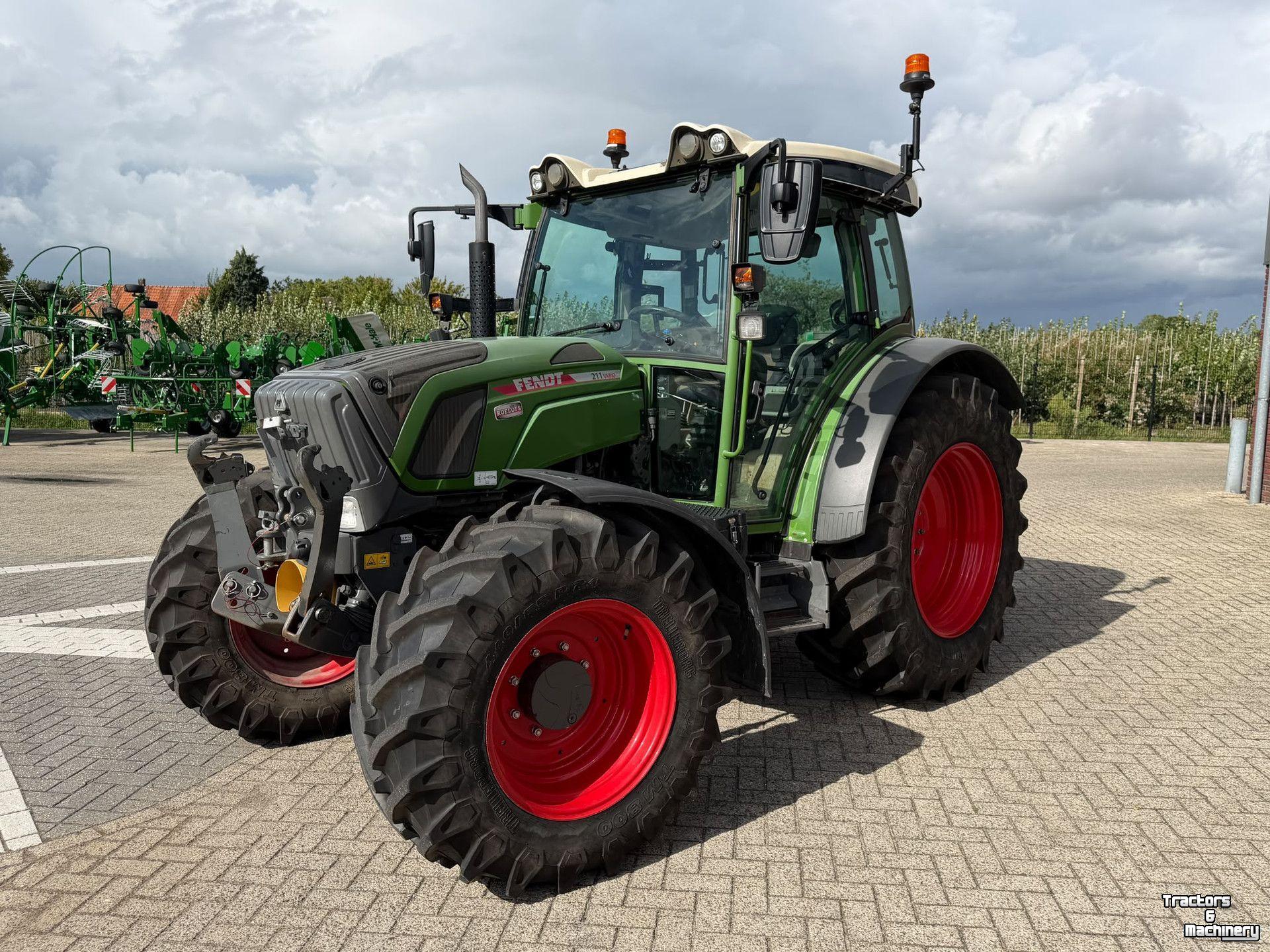 Tractor / Trekker Fendt 211 VARIO FENDT
