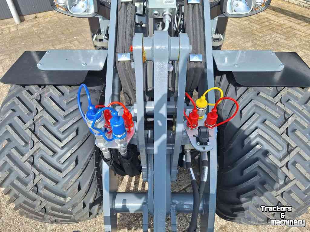 Shovel / Wiellader / Kniklader Giant G2500 X-TRA HD