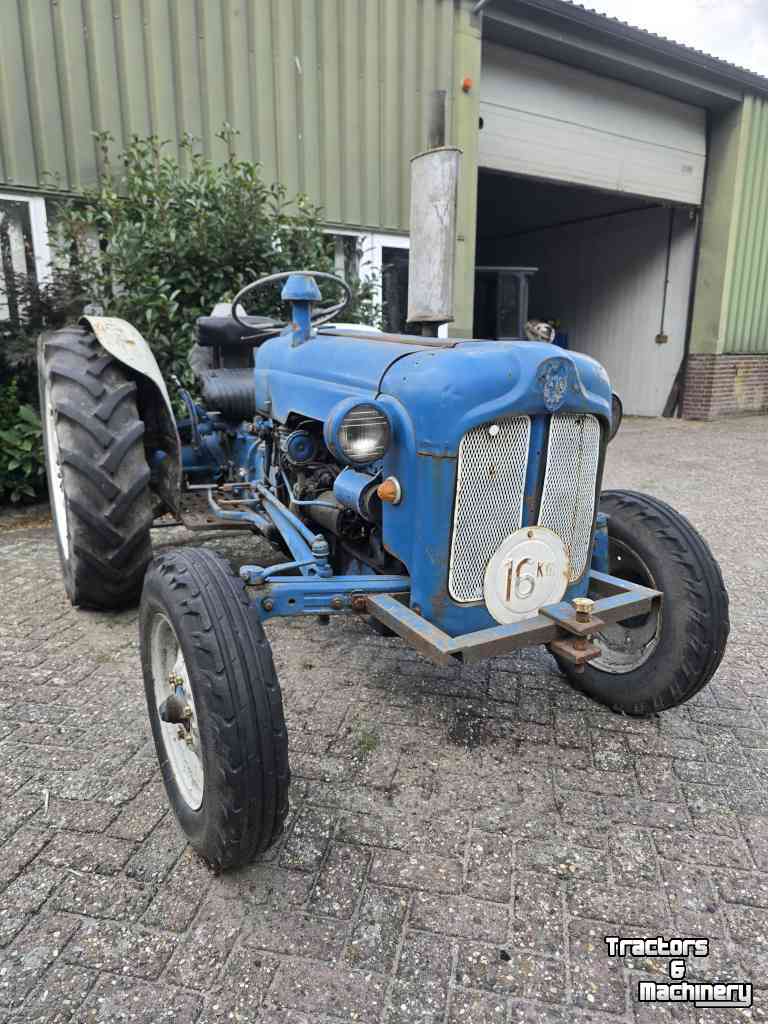 Tractor / Trekker Fordson Dexta