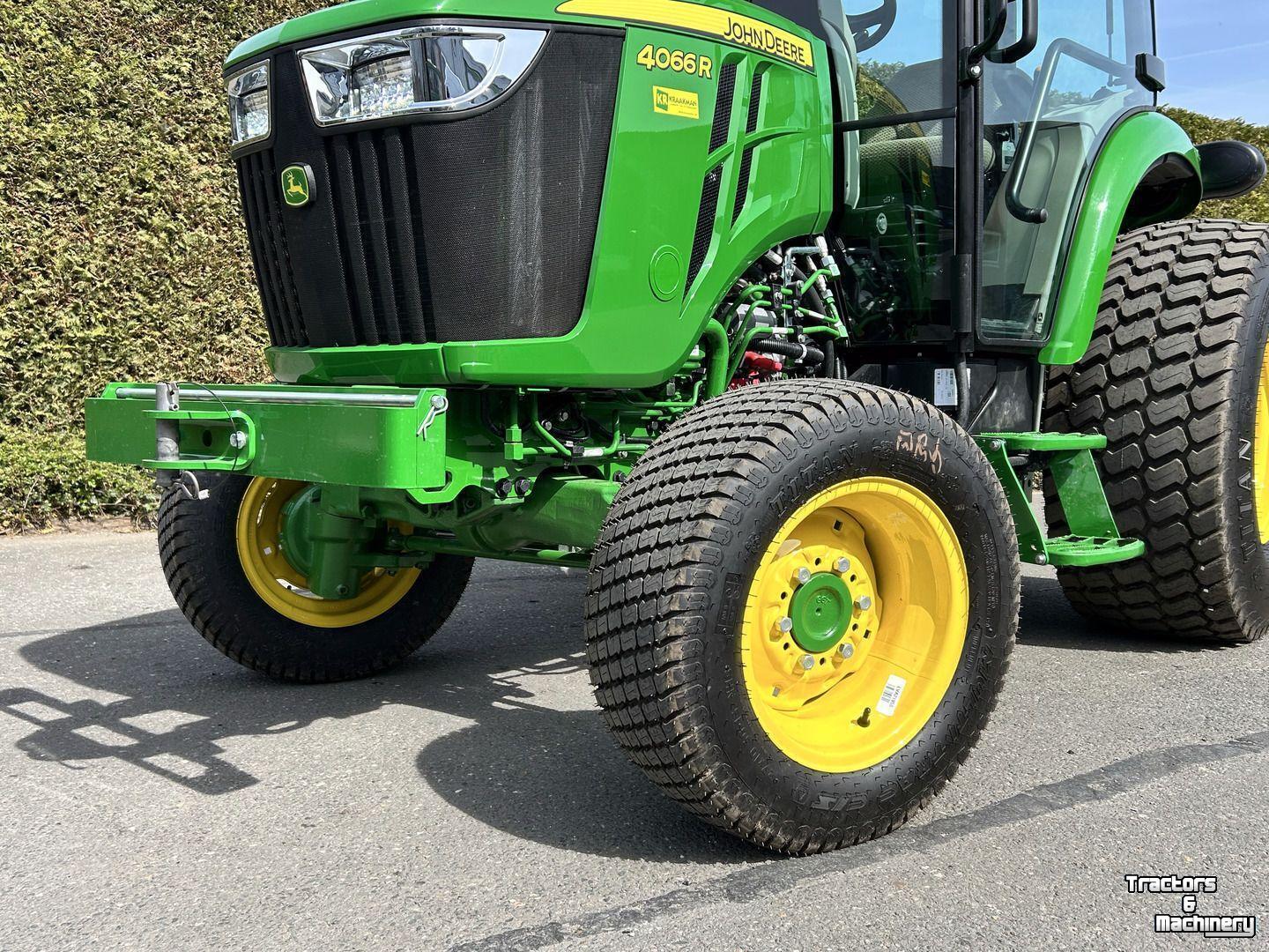 Smalspoor tractor John Deere 4066R