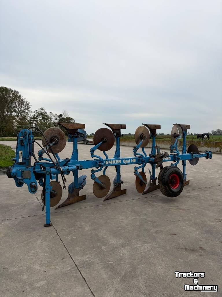 Ploegen Lemken Opal 140 wentelploeg