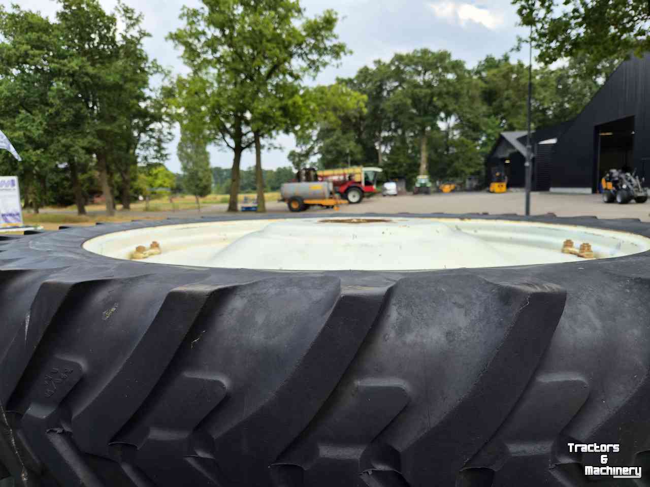 Wielen, Banden, Velgen & Afstandsringen Michelin 4 stuks 320/90R54, cultuurwielen veldspuit
