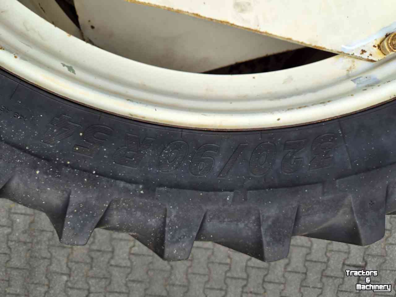 Wielen, Banden, Velgen & Afstandsringen Michelin 4 stuks 320/90R54, cultuurwielen veldspuit
