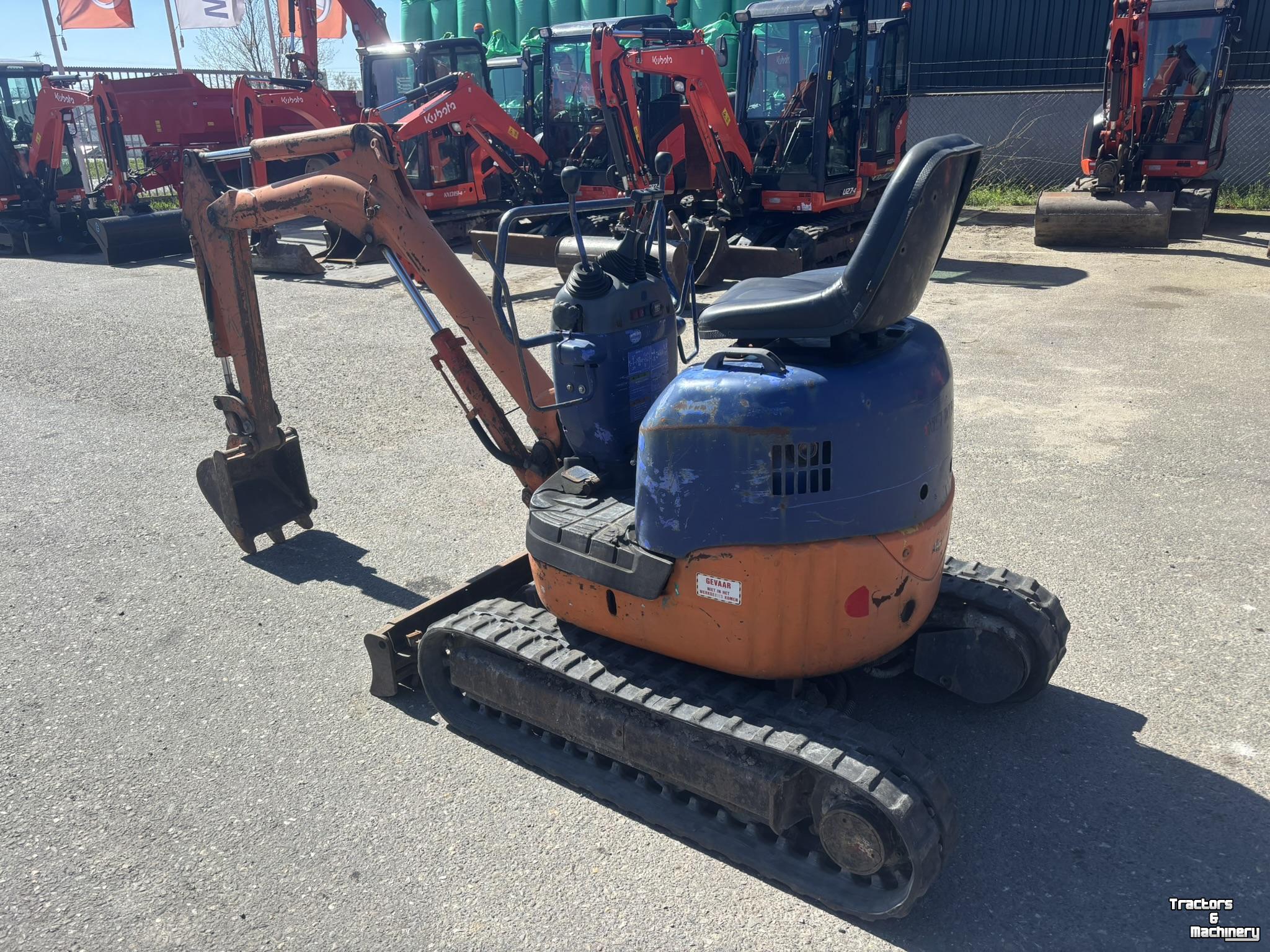 Bandenkraan / Graafmachine op wielen Komatsu PC10MR