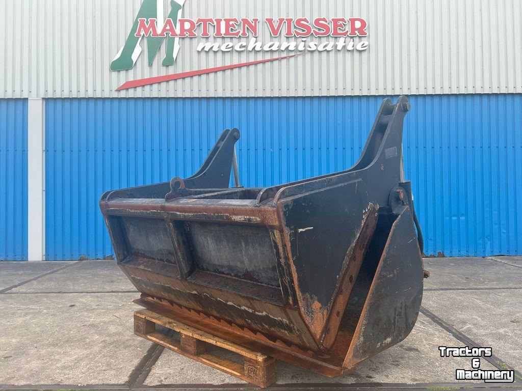 Kuilhapper  VTM Kuilhapper met manitou aansluiting