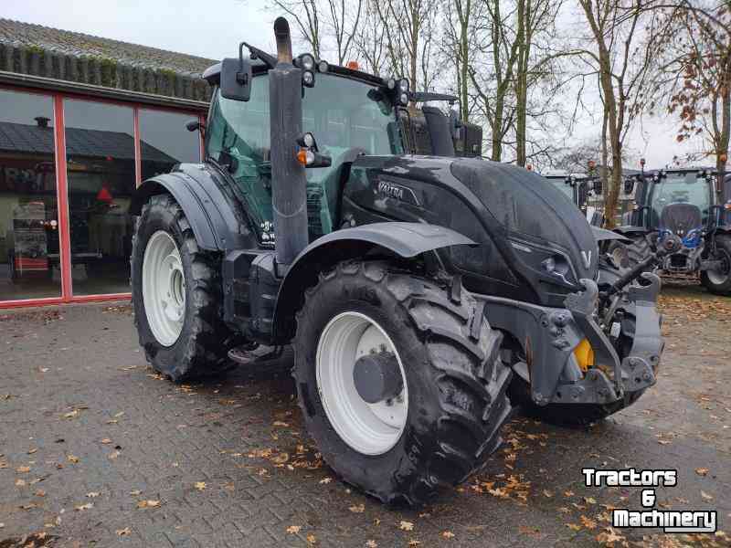 Traktoren Valtra T214 Direct