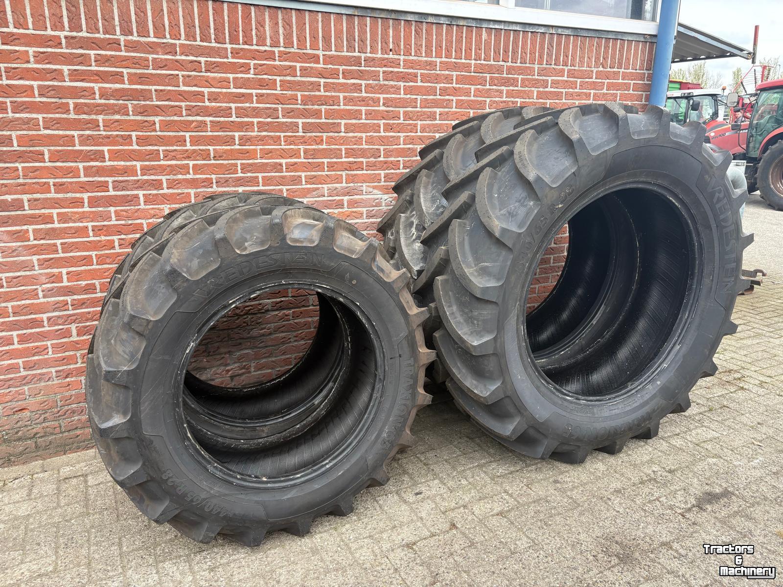 Wielen, Banden, Velgen & Afstandsringen Vredestein 540/65R38 EN 440/65R28