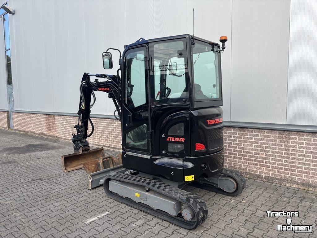 Mini-graver / Mini-graafmachine Takeuchi TB325R + Compact Tilt tiltrotator