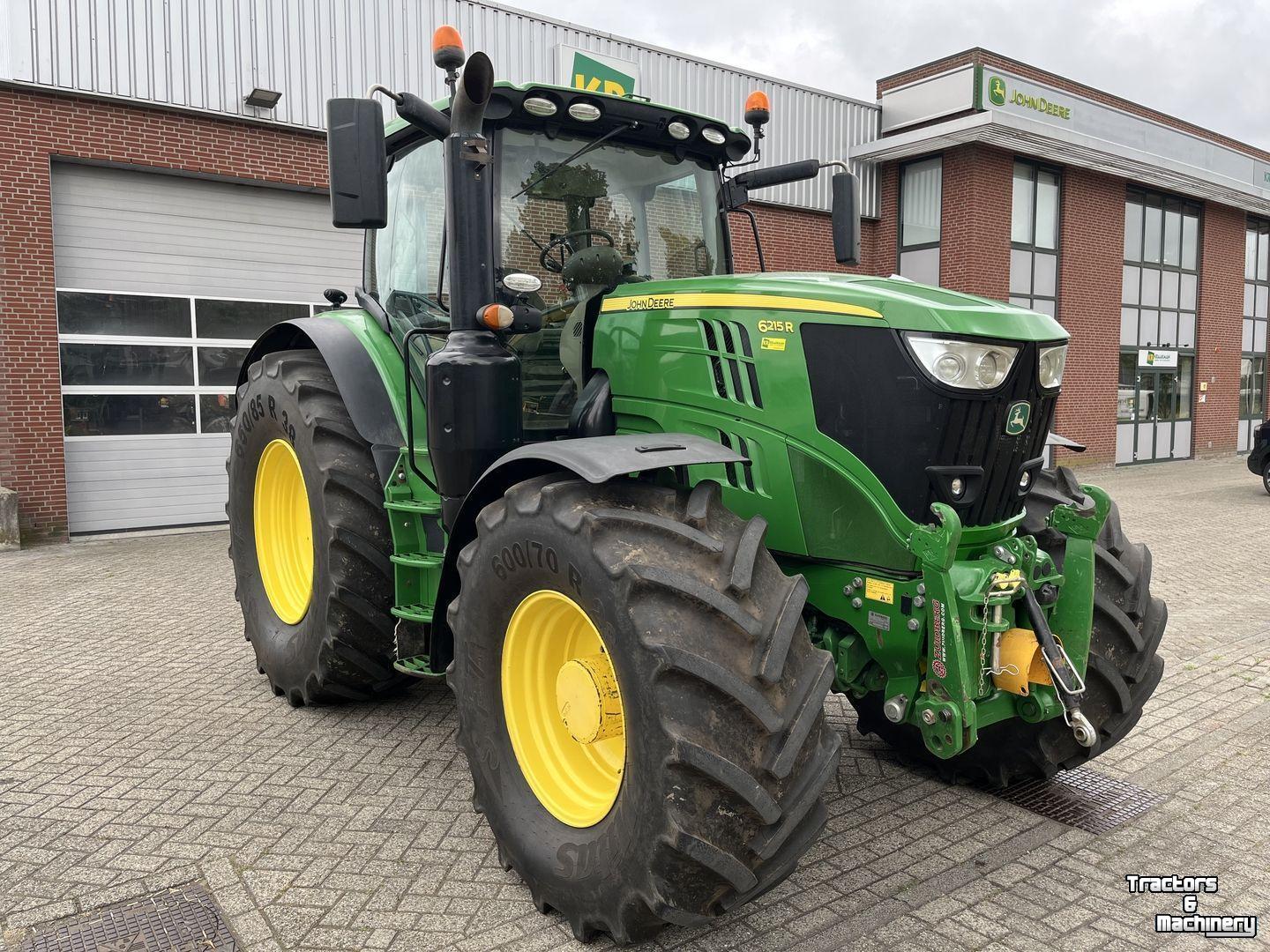Tractor / Trekker John Deere 6215R
