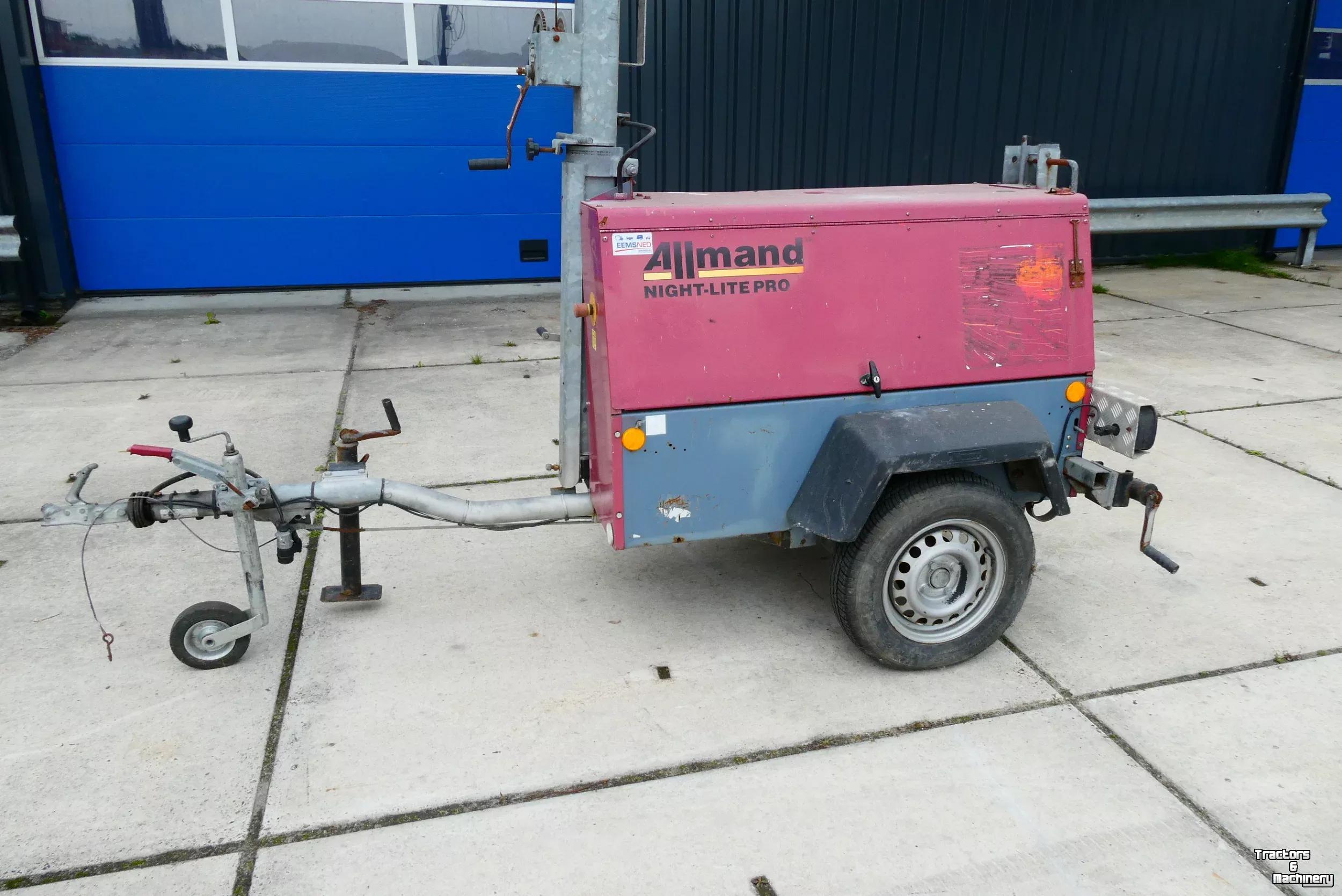 Overige bouwmachines, grondverzetmachines en toebehoren  Lichtmast