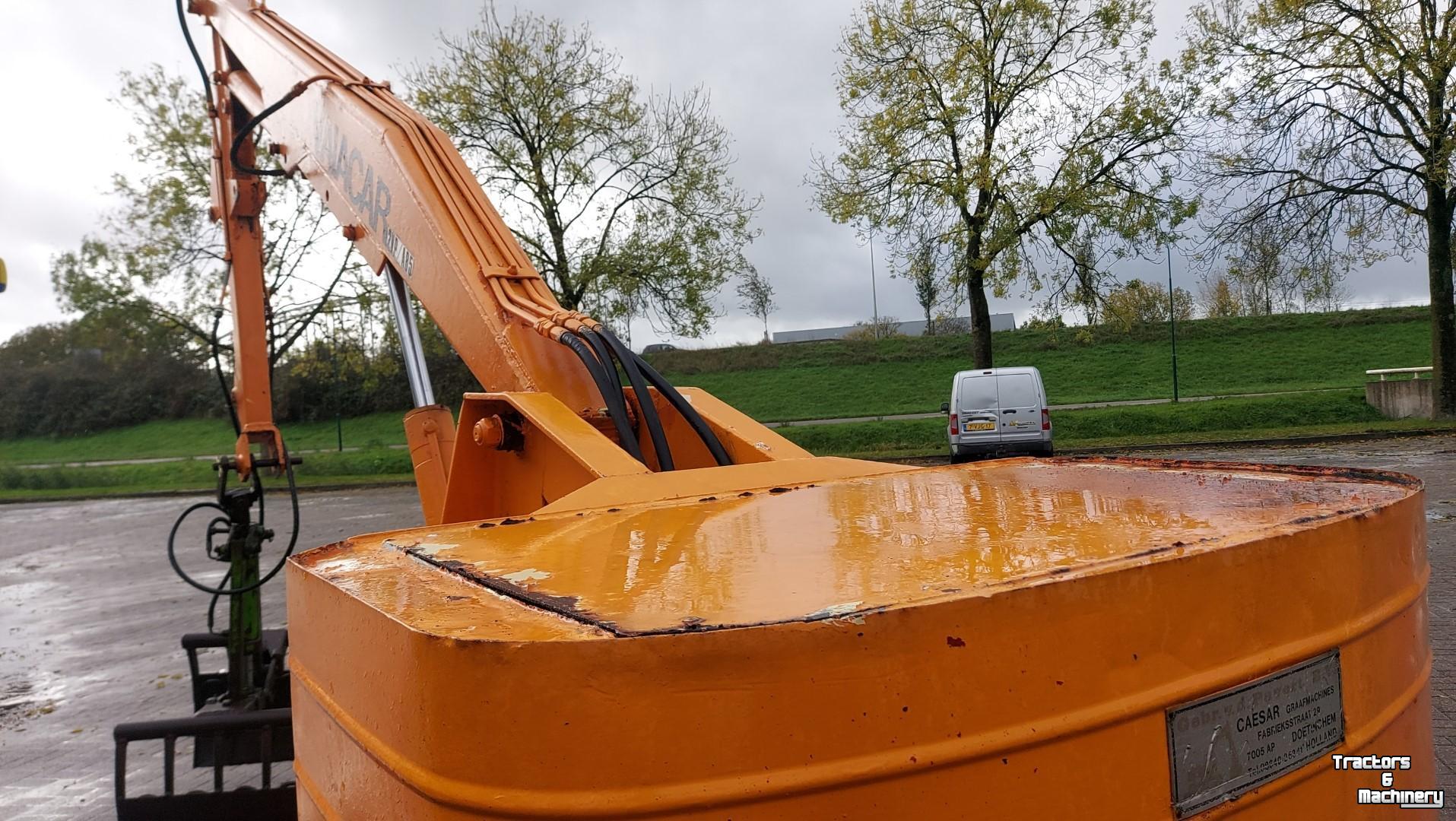 Graafmachine Caesar  GETROKKEN KRAAN