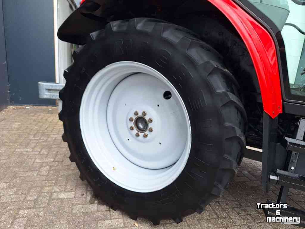 Tractor / Trekker Massey Ferguson 5455 DYNA-4