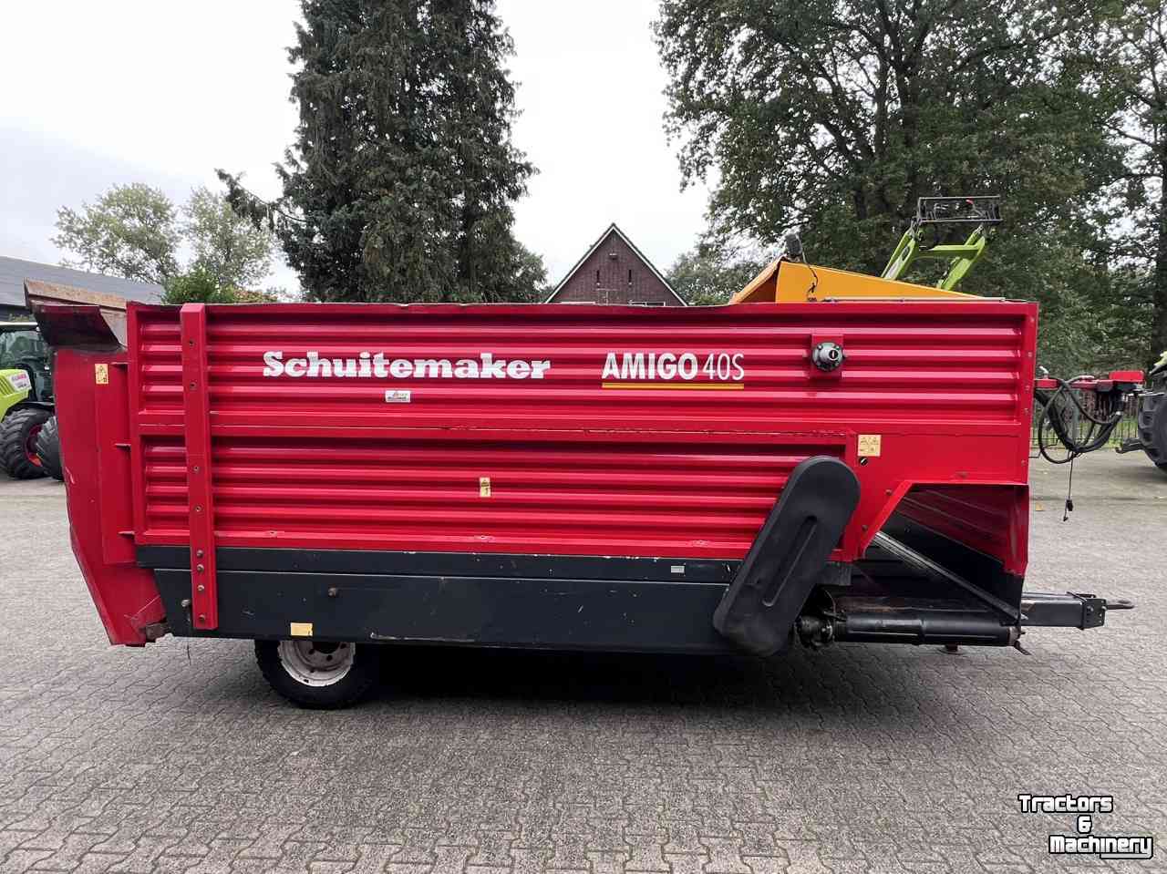 Blokkendoseerwagen Schuitemaker Amigo 40S