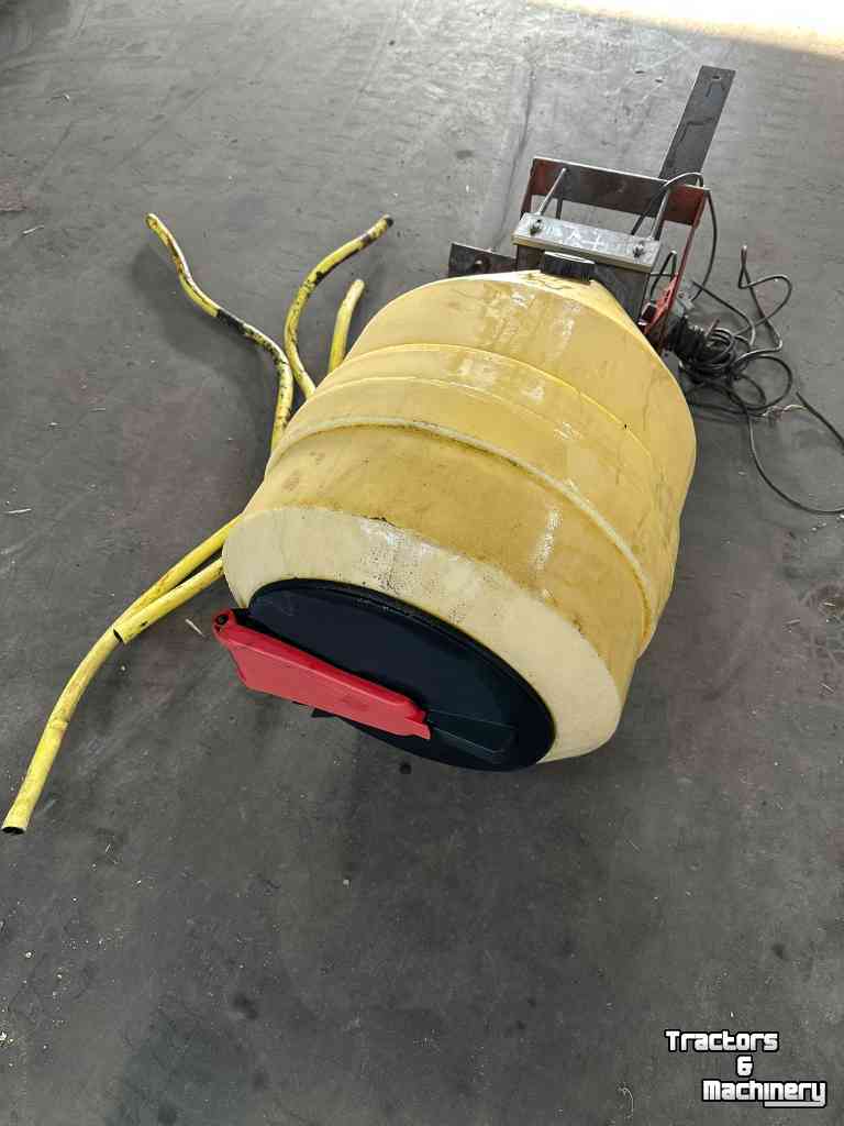 Overige weidebouwmachines en toebehoren  Kuiltoegmiddel dispenser  Verdeler