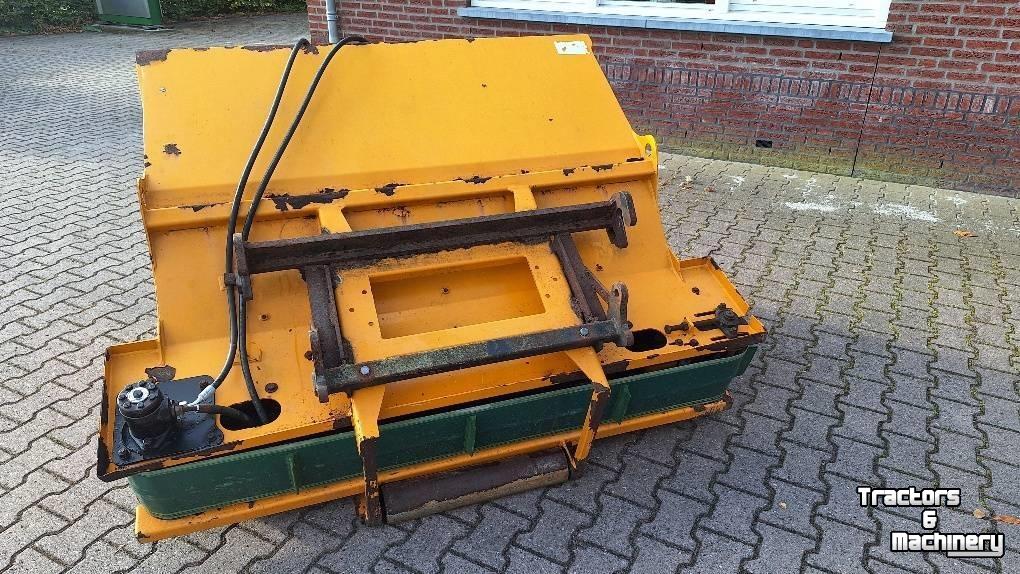Voerdoseercontainer Giant mestverdeelbak MVB1250
