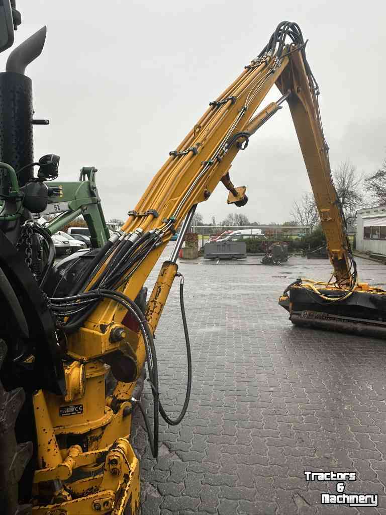 Maaiarm met maaikorf Herder MBK 120S