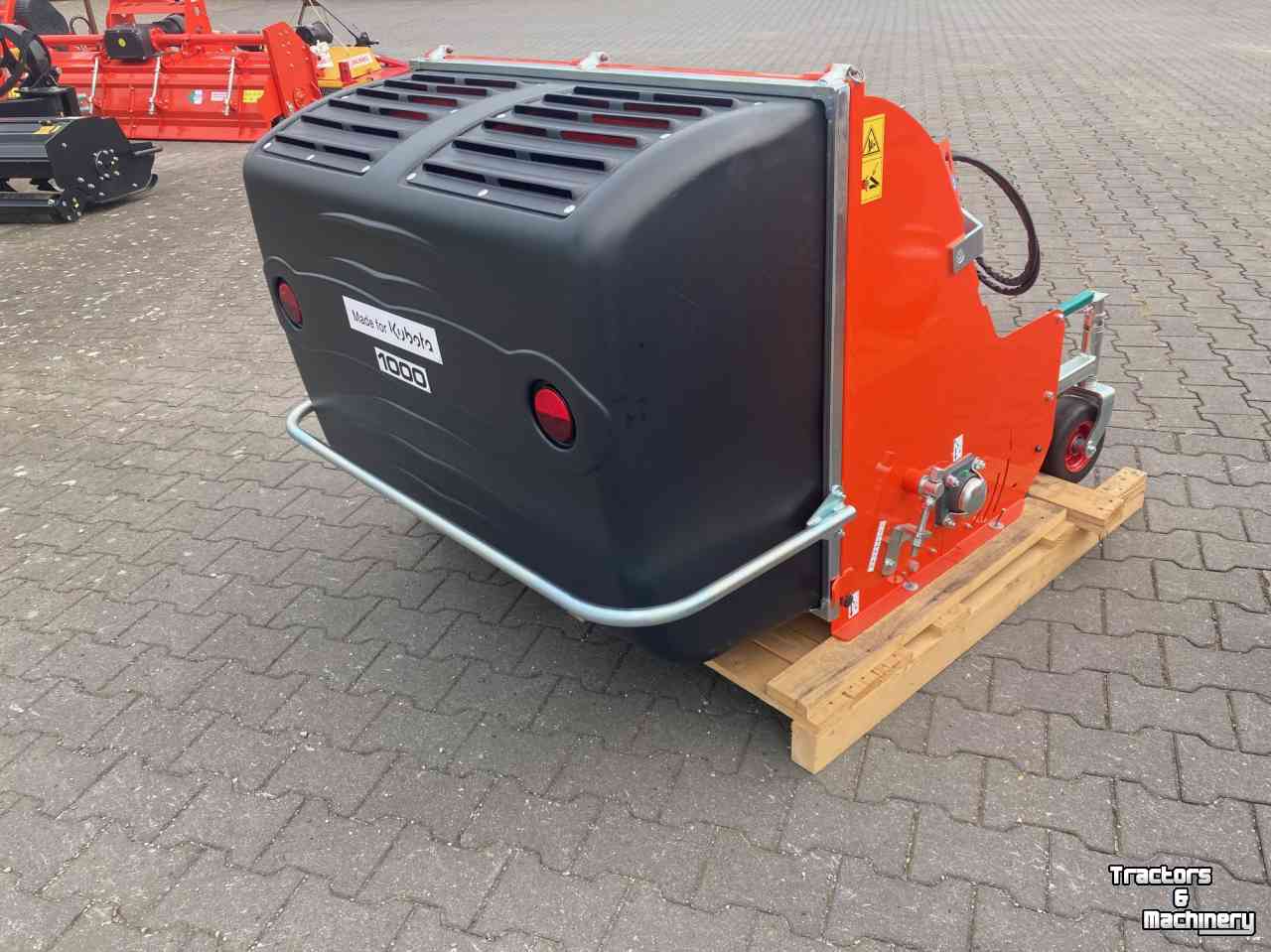 Graszodebeluchter Kubota Koala  1000 klepelmaaiers verticuteermachine leverbaar; 1000, 1200,1600