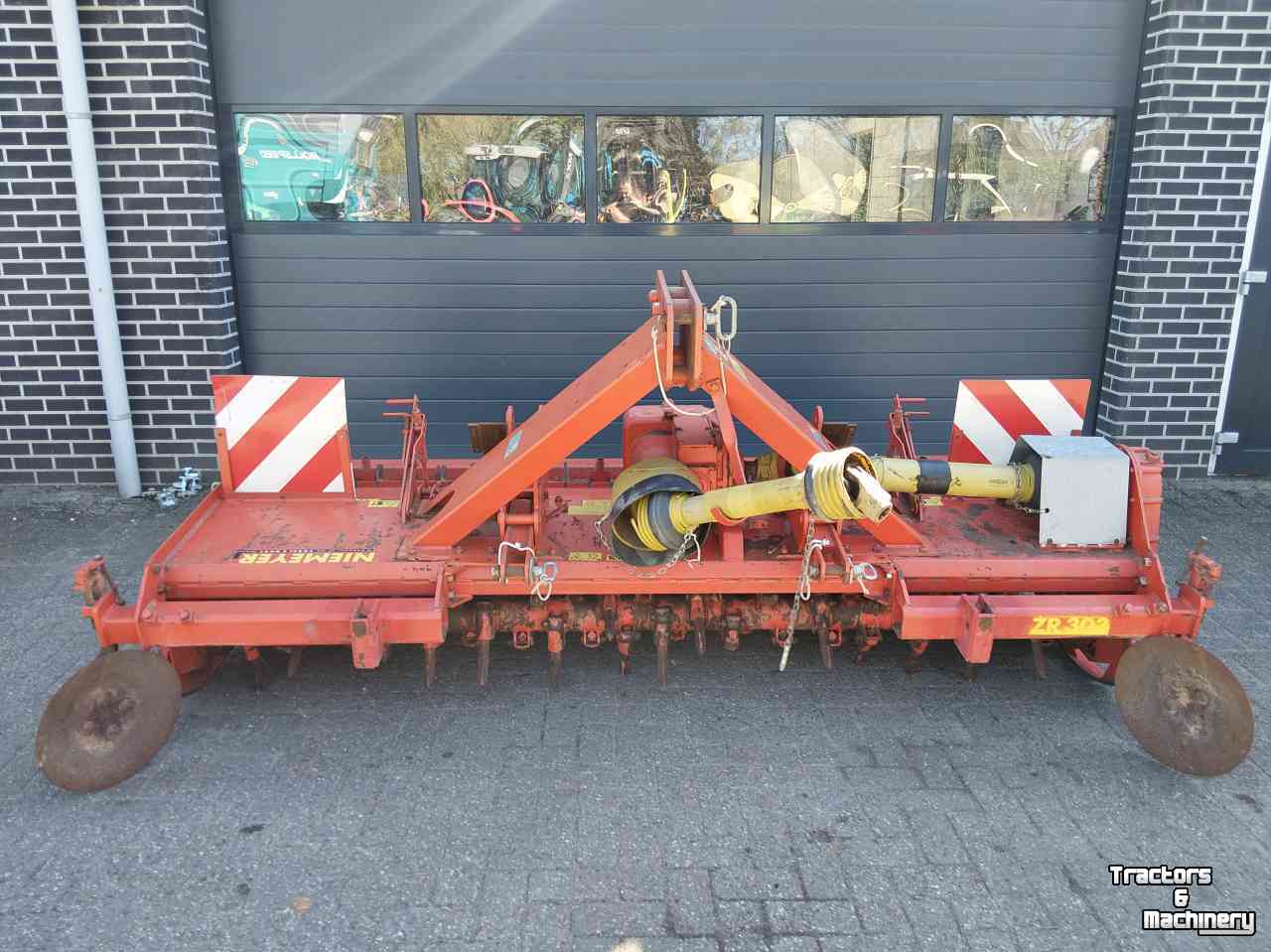 Grondfrees Niemeyer ZR 303 Grondfrees 3 meter breed  met pakkerwals