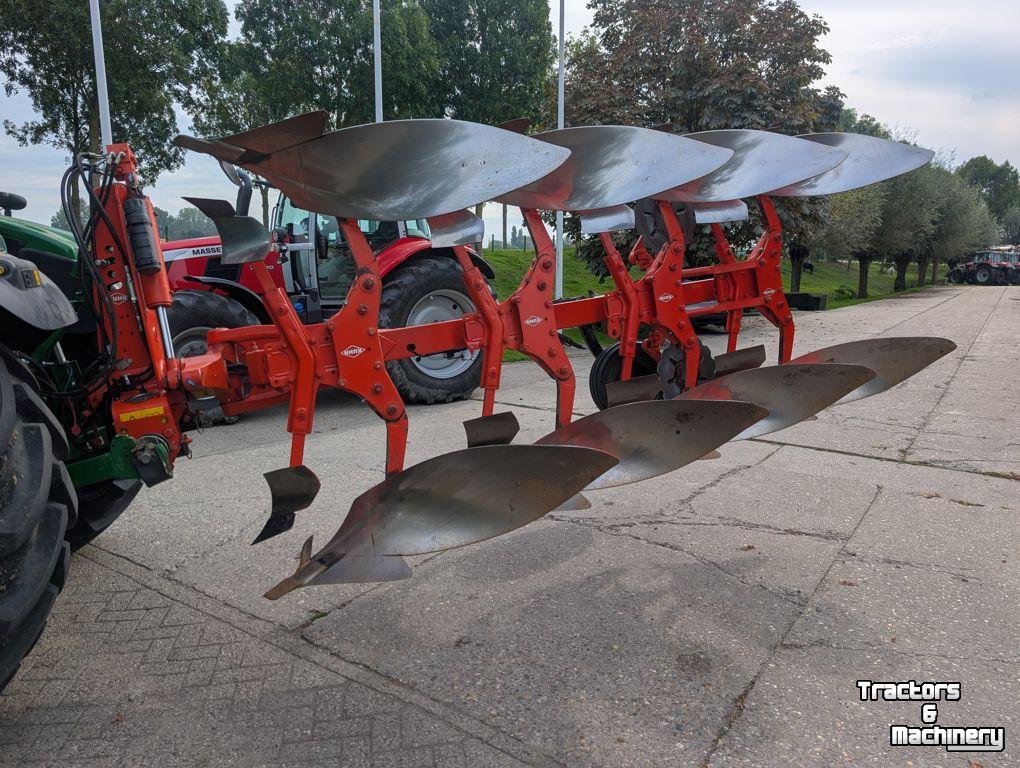 Ploegen Kuhn 4 SCHAARPLOEG TYPE VARIMASTER VM153