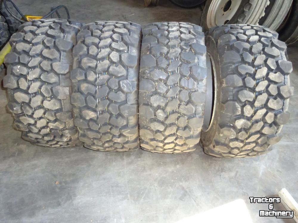 Wielen, Banden, Velgen & Afstandsringen Continental Set v. 4 wielen 315/55R16 MPT81