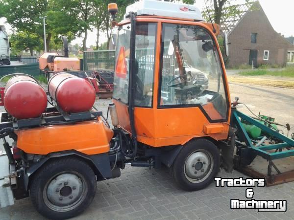 Smalspoor tractor Holder c240