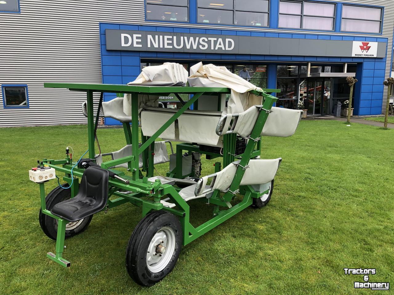 Overige bemesting- en verzorgingsmachines en toebehoren Doornbos Zelfr. wiedbed