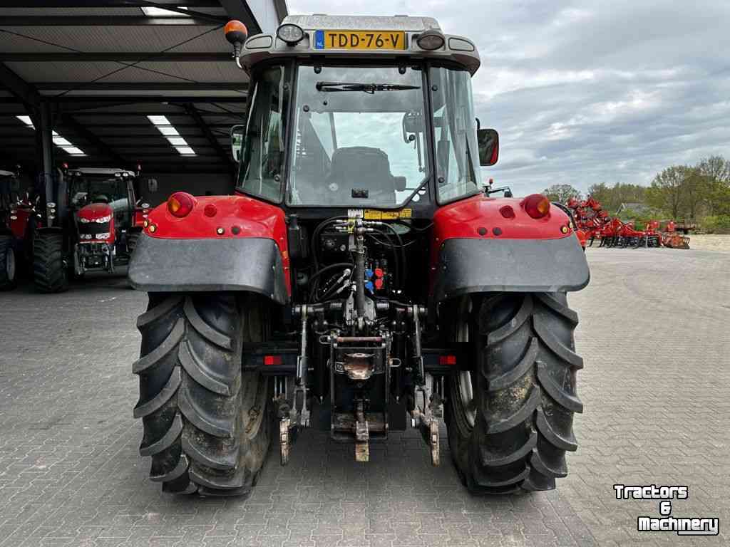 Tractor / Trekker Massey Ferguson 5455 Dyna-4 Tractor