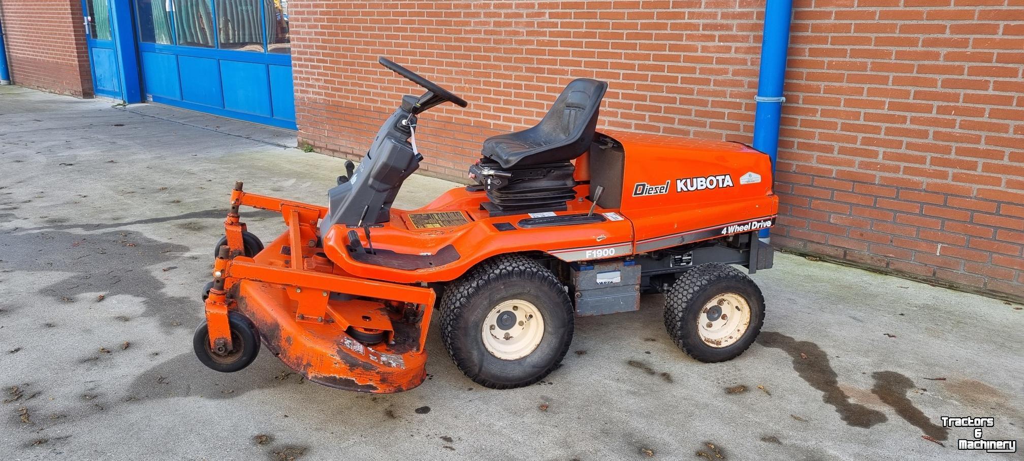 Zitmaaier Kubota F1900D