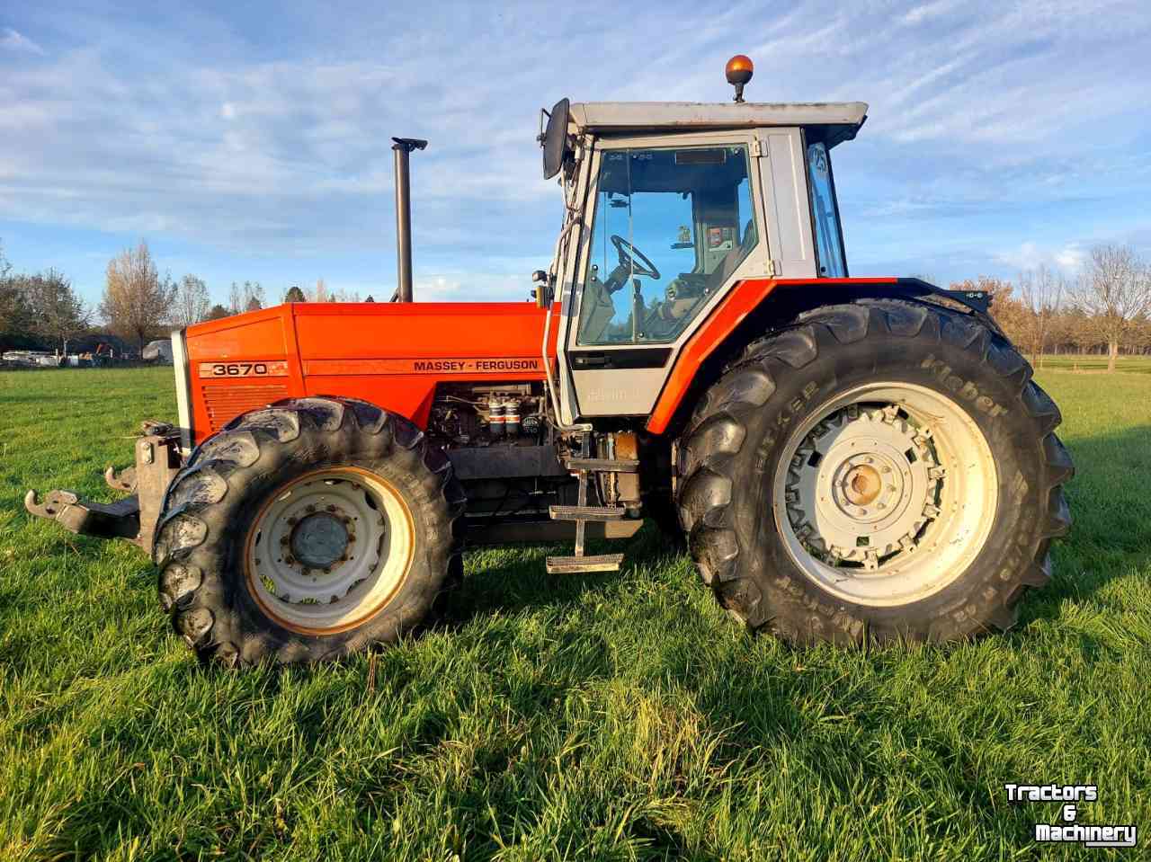 Tractor / Trekker Massey Ferguson 3670