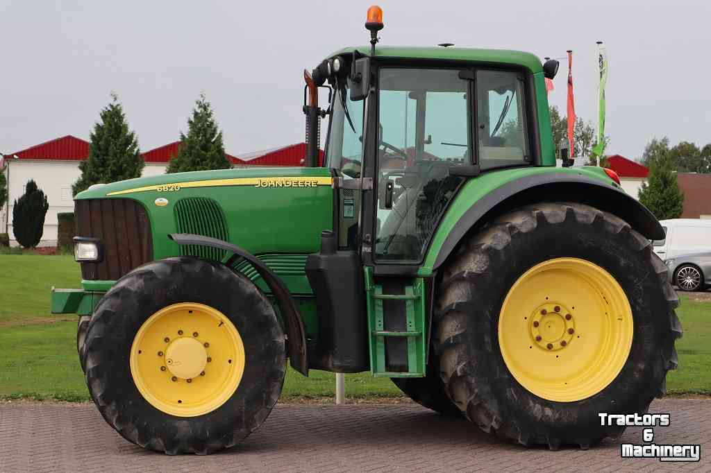 Traktoren John Deere 6820