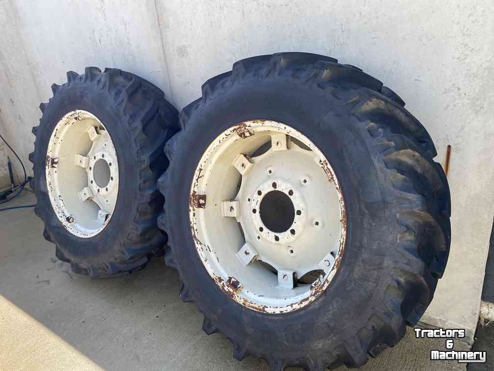 Wielen, Banden, Velgen & Afstandsringen Stomil 16.9-34 (420/85R34, R34, 34inch)