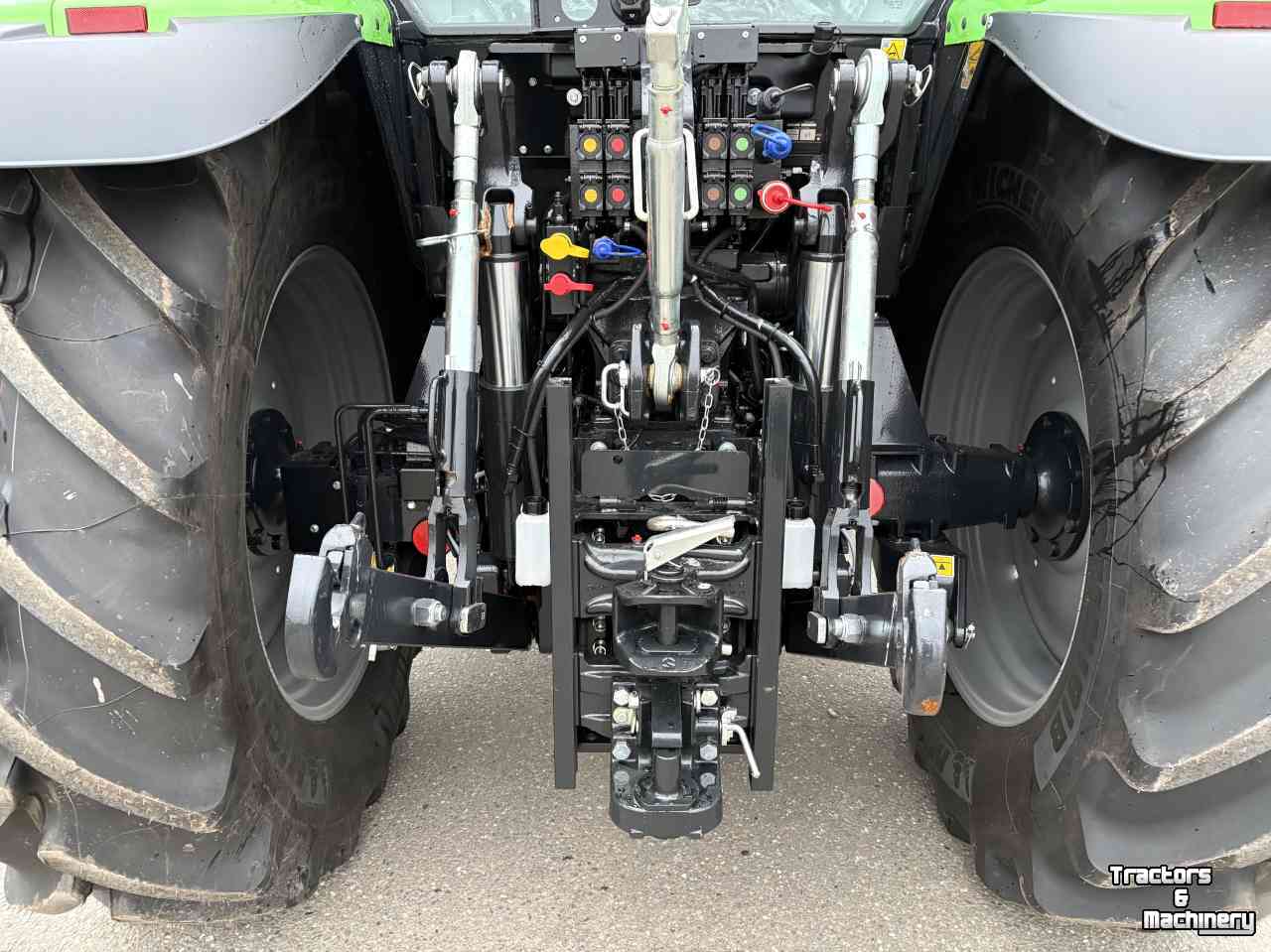 Tractor / Trekker Deutz-Fahr 6125C TTV MY25 Diamondcare 5 jaar/10.000 uur