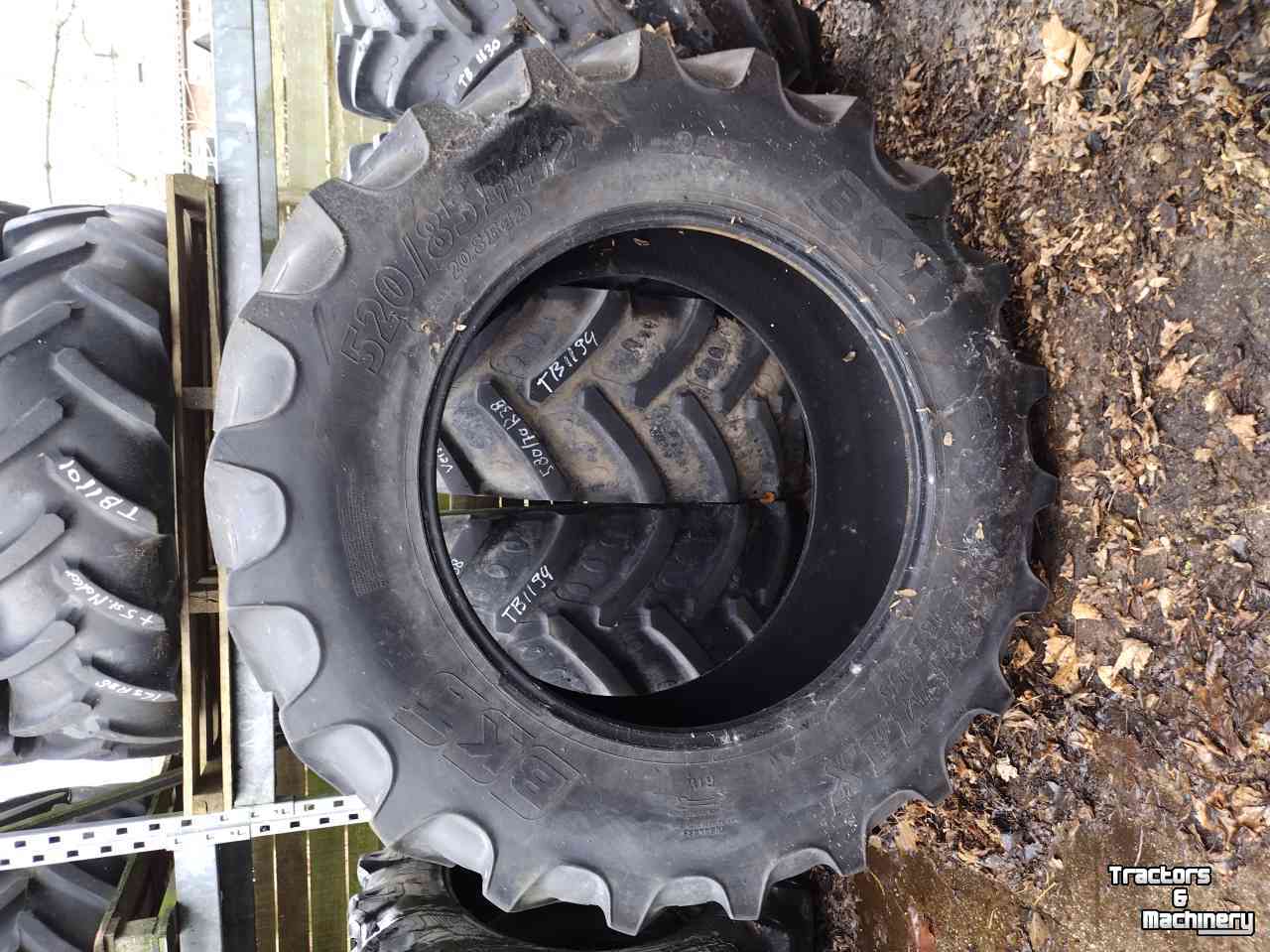 Wielen, Banden, Velgen & Afstandsringen BKT 520/85R42